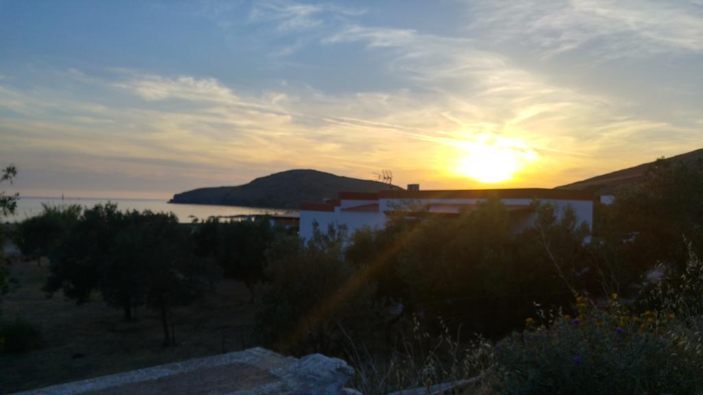 Tramonto Nel Delfini Apartment Kini Luaran gambar