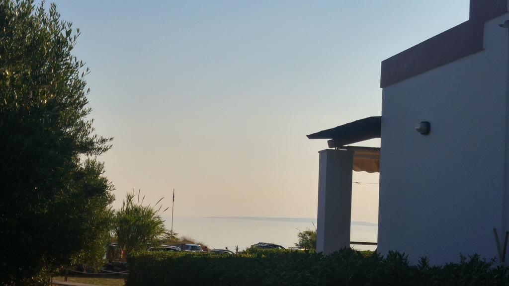 Tramonto Nel Delfini Apartment Kini Luaran gambar